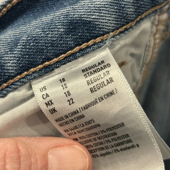 American Eagle Jeans Womens Size 18 Mom Jean Distressed Ripped High Rise Waist - Picture 10 of 16